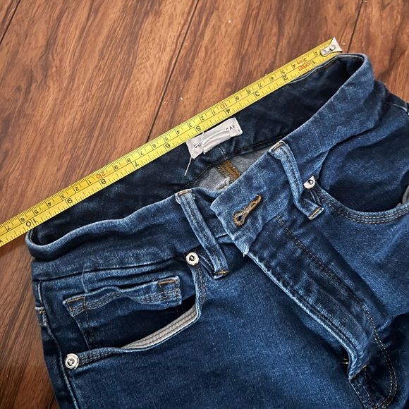 GOOD AMERICAN DARK WASH SUPER SKINNY JEANS SIZE 2 27” INSEAM - Picture 5 of 10
